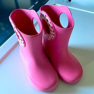 Toddler girl’s rain boots. Size 7